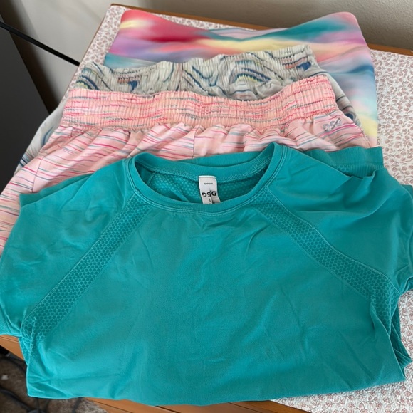 DSG Turquoise Performance Top - Picture 1 of 5